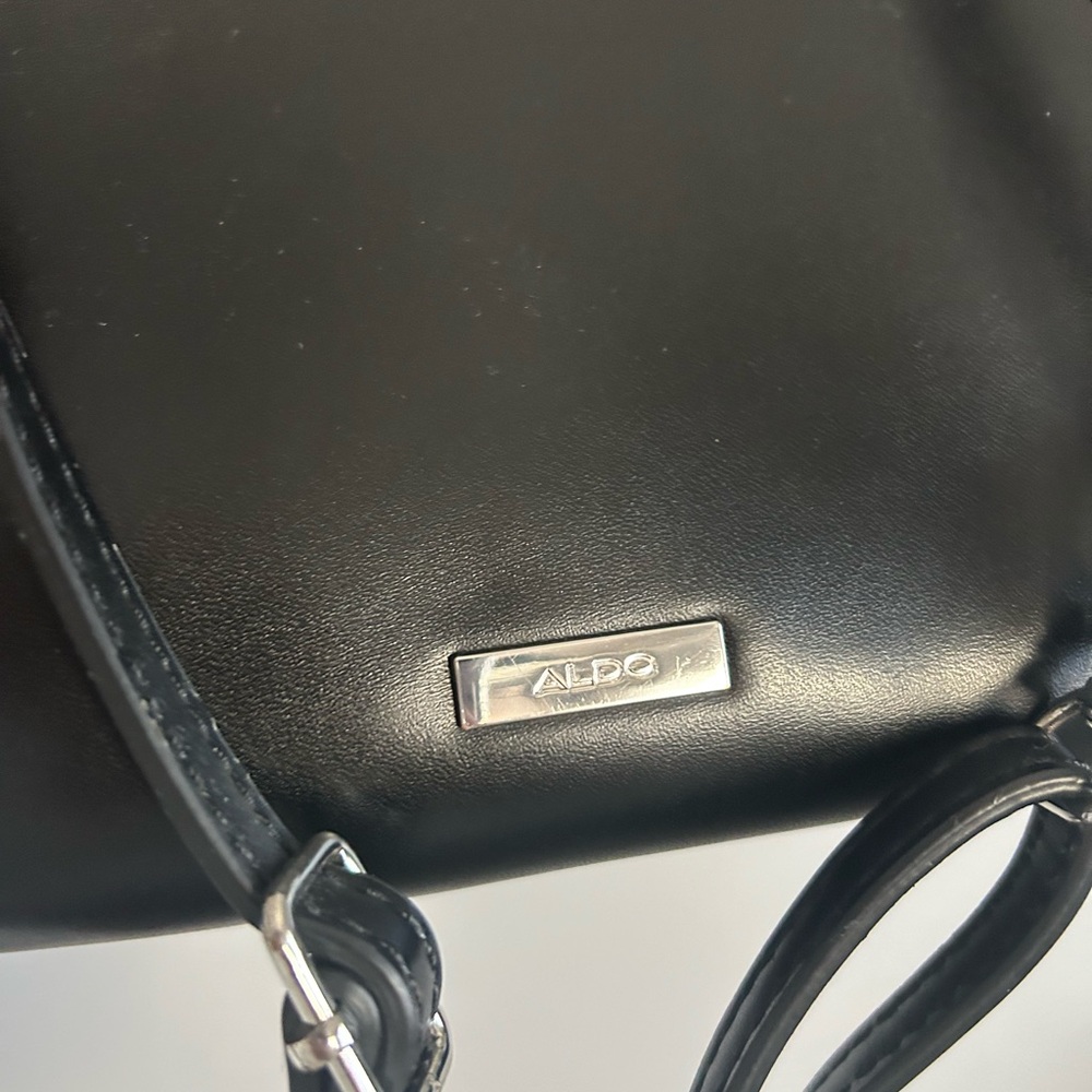Small leather backpack - Picture 4 of 5